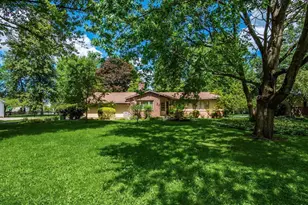 3686 Skyline Dr, Columbus, OH 43235 - Photo 7
