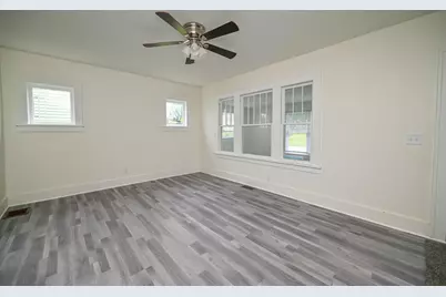 222 E Summit Street, Galion, OH 44833 - Photo 9