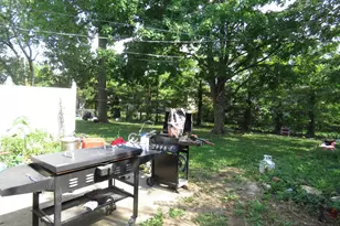 1379-1381 Bradshire Dr, Columbus, OH 43220 - Photo 7