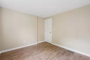 2249 Hampstead Dr, Columbus, OH 43229 - Photo 11