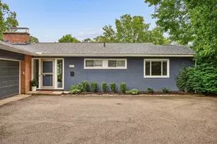 3727 Sunset Dr, Upper Arlington, OH 43221 - Photo 3
