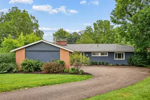 3727 Sunset Dr, Upper Arlington, OH 43221 - Photo 1