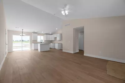 204 Cumberland Meadows Circle, Hebron, OH 43025 - Photo 5