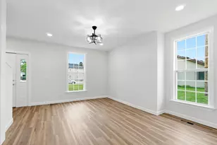 708 N Oakland St, Urbana, OH 43078 - Photo 11