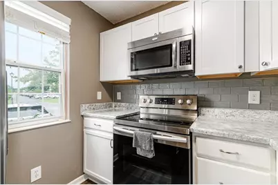 7279 Kirkdale Drive #27E, Blacklick, OH 43004 - Photo 9