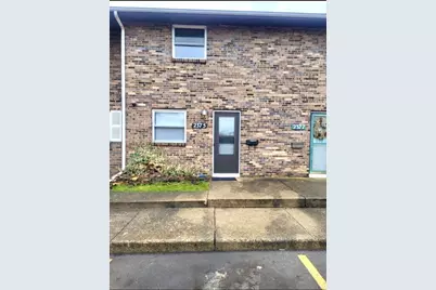 2375 Woodbrook Circle S, Columbus, OH 43223 - Photo 1