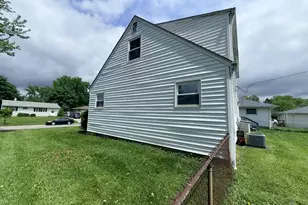 1437 Matthias Dr, Columbus, OH 43224 - Photo 5