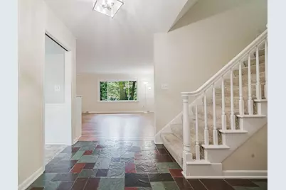 2871 E Shore Court, Columbus, OH 43231 - Photo 7