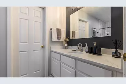 8687 Lazelle Commons Drive, Lewis Center, OH 43035 - Photo 17
