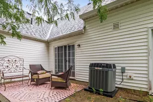 8687 Lazelle Commons Dr, Lewis Center, OH 43035 - Photo 29