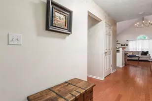 8687 Lazelle Commons Dr, Lewis Center, OH 43035 - Photo 5