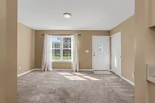 750 Crescent Dr, West Jefferson, OH 43162 - Photo 9