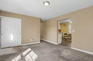 750 Crescent Dr, West Jefferson, OH 43162 - Photo 11