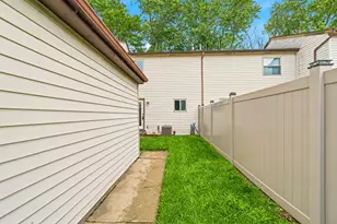 1432 Bairstow Ct, Galloway, OH 43119 - Photo 29