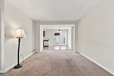 1432 Bairstow Court, Galloway, OH 43119 - Photo 7