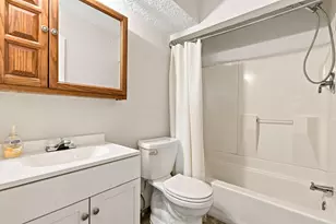 1432 Bairstow Ct, Galloway, OH 43119 - Photo 21