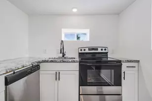 2461 Bremen St, Columbus, OH 43211 - Photo 13