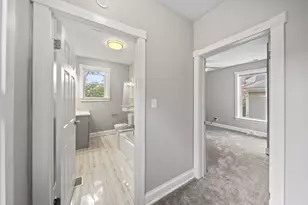700 S Champion Ave, Columbus, OH 43205 - Photo 23