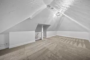 700 S Champion Ave, Columbus, OH 43205 - Photo 27