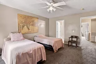 4649 Hobson Dr, Columbus, OH 43228 - Photo 19