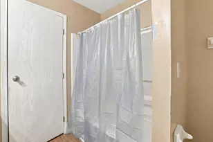 4649 Hobson Dr, Columbus, OH 43228 - Photo 9
