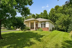 2303 Pleasant Colony Dr, Lewis Center, OH 43035 - Photo 3