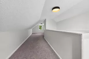 860 Minerva Ave, Columbus, OH 43229 - Photo 13