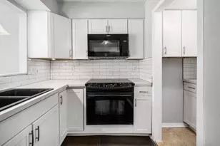 5417 E Valley Ln E, Columbus, OH 43231 - Photo 7
