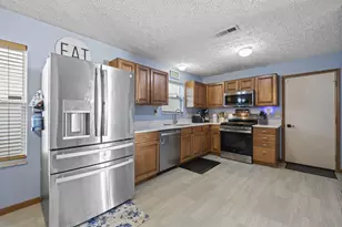 3926 Genteel Dr, Grove City, OH 43123 - Photo 3