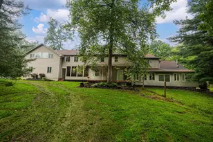 28091 McKee Rd, Frazeysburg, OH 43822 - Photo 1