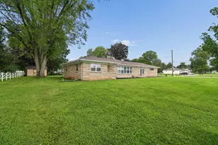 1017 Newark Rd, Mount Vernon, OH 43050 - Photo 3