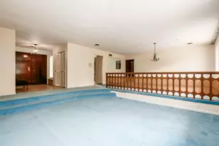 1633 S Roosevelt Ave, Columbus, OH 43209 - Photo 5