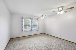 786 Crevis Ln, Columbus, OH 43228 - Photo 13