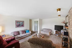 1437 Cunard Rd, Columbus, OH 43227 - Photo 5