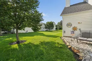 5976 Naughten Pond Dr, Columbus, OH 43213 - Photo 31
