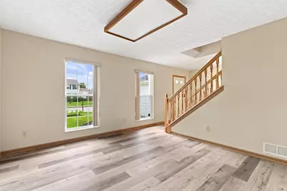 1544 Cottonwood Drive, Lewis Center, OH 43035 - Photo 5
