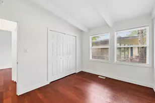 2450 Bristol Rd, Columbus, OH 43221 - Photo 21