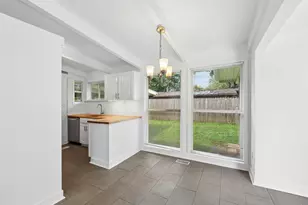 2450 Bristol Rd, Columbus, OH 43221 - Photo 9