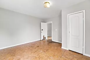 879 Sullivant Ave, Columbus, OH 43223 - Photo 23