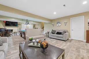 5698 Queen Victoria St, Groveport, OH 43125 - Photo 41