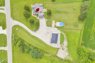 10575 State Route 56 E, Circleville, OH 43113 - Photo 3