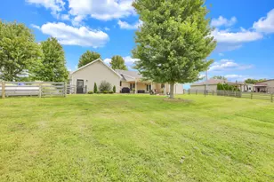 10575 State Route 56 E, Circleville, OH 43113 - Photo 13