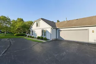 3778 Falls Cir Dr, Hilliard, OH 43026 - Photo 3