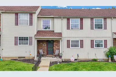 413 Williamsburg Lane NW #E, Lancaster, OH 43130 - Photo 1