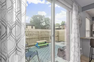 1642 Cindy Ct, Columbus, OH 43232 - Photo 9
