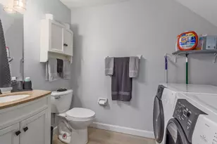 1642 Cindy Ct, Columbus, OH 43232 - Photo 17