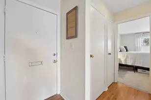 991 Manor Ln, Columbus, OH 43221 - Photo 7