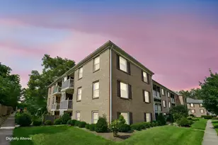 991 Manor Ln, Columbus, OH 43221 - Photo 1