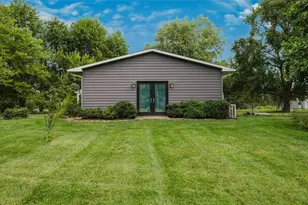 3675 Mink St SW, Pataskala, OH 43062 - Photo 3