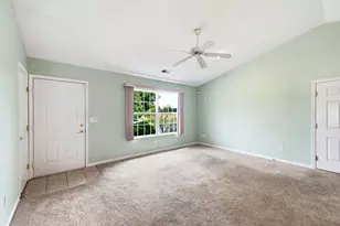 1290 Old Pond Dr, Marion, OH 43302 - Photo 7